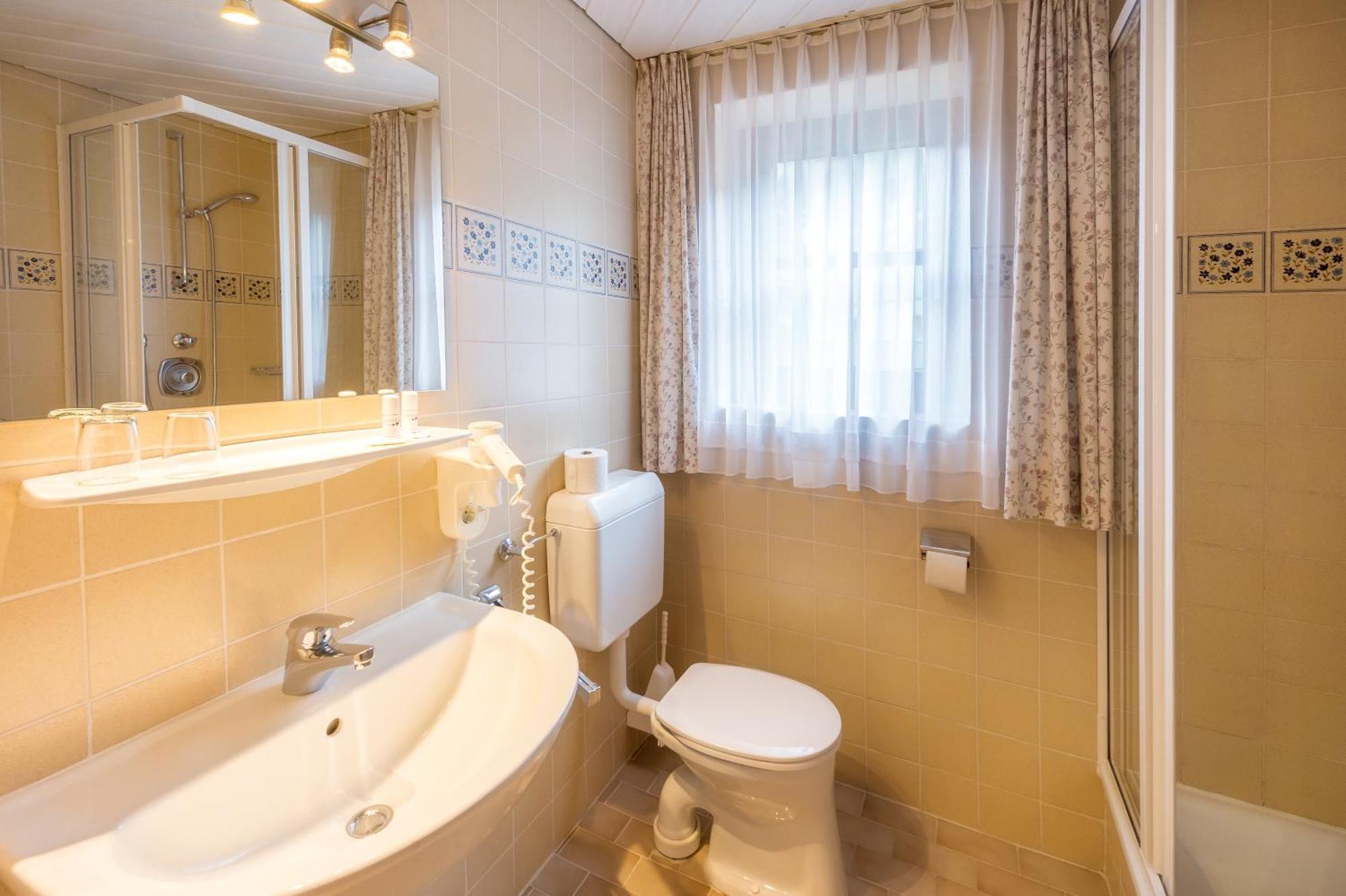 Landhotel Almroesl Im Grossarltal Hüttschlag Quarto foto